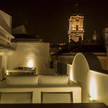 The Clock House - Luxury Urban Suites-2